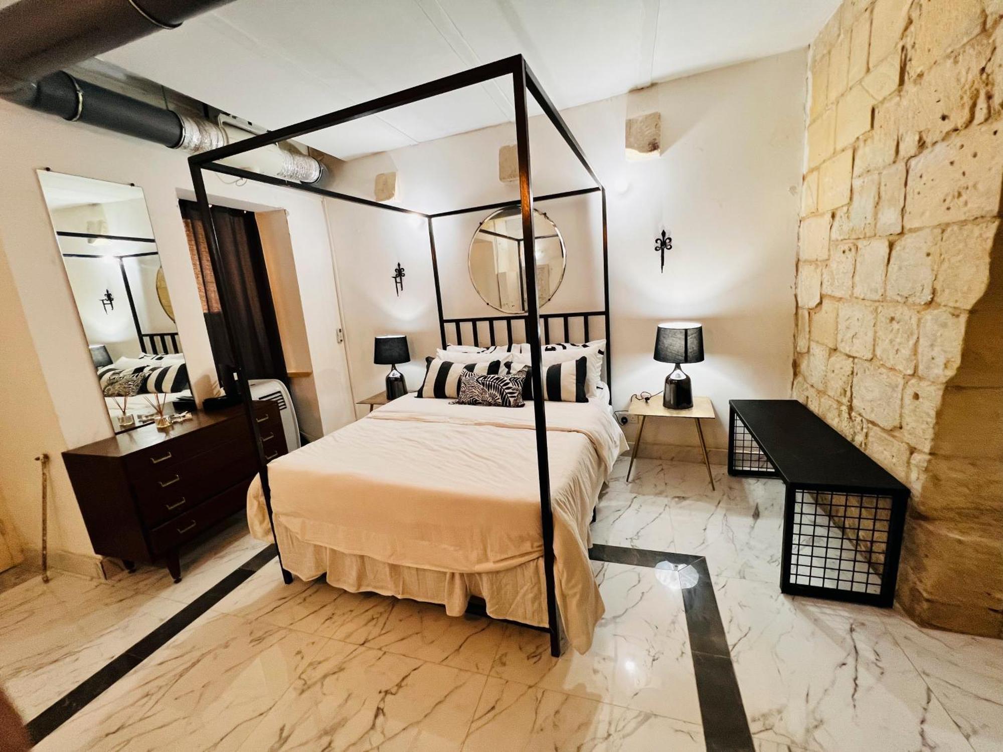 Appartement Charming Townhouse Prime Area La Valette Extérieur photo
