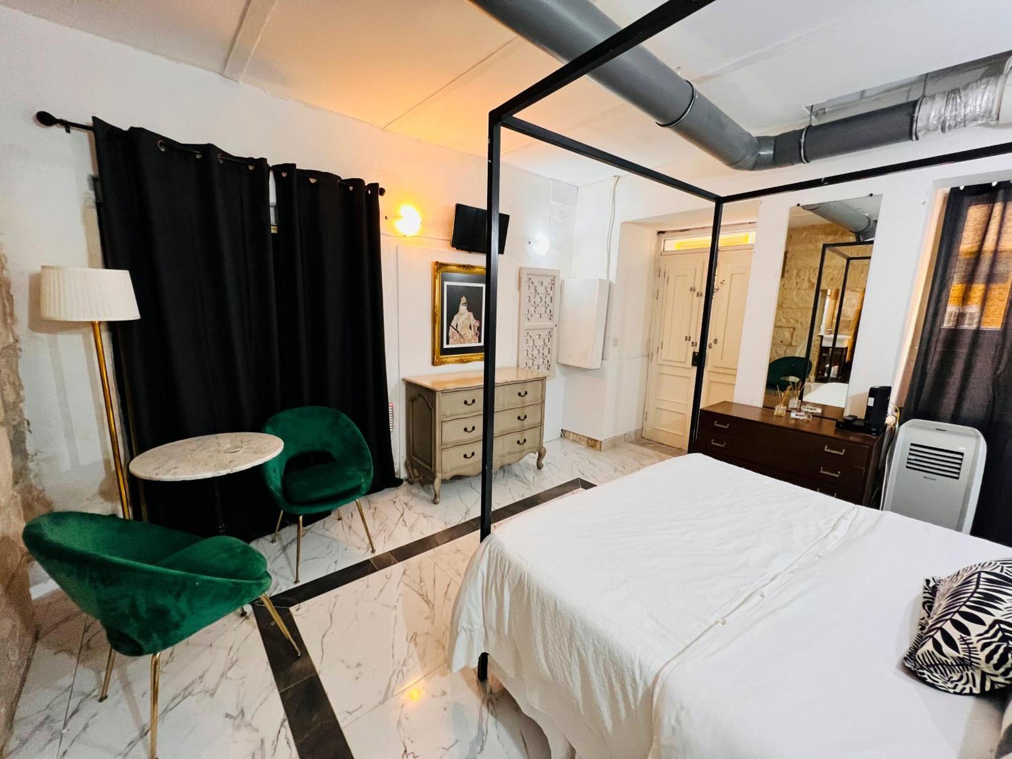 Appartement Charming Townhouse Prime Area La Valette Extérieur photo