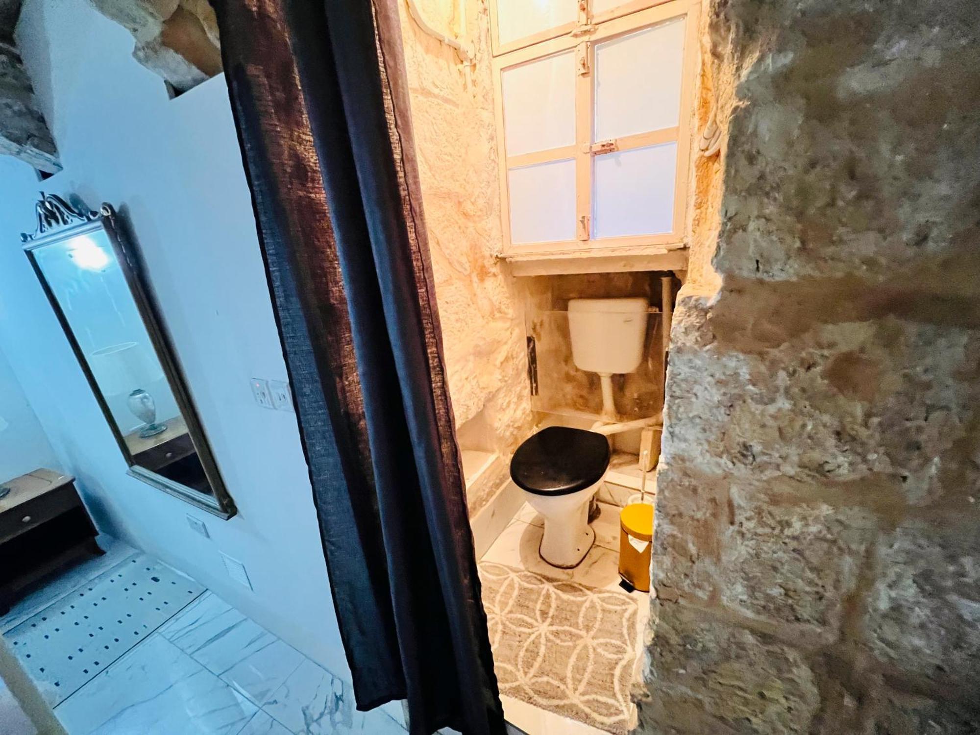 Appartement Charming Townhouse Prime Area La Valette Extérieur photo