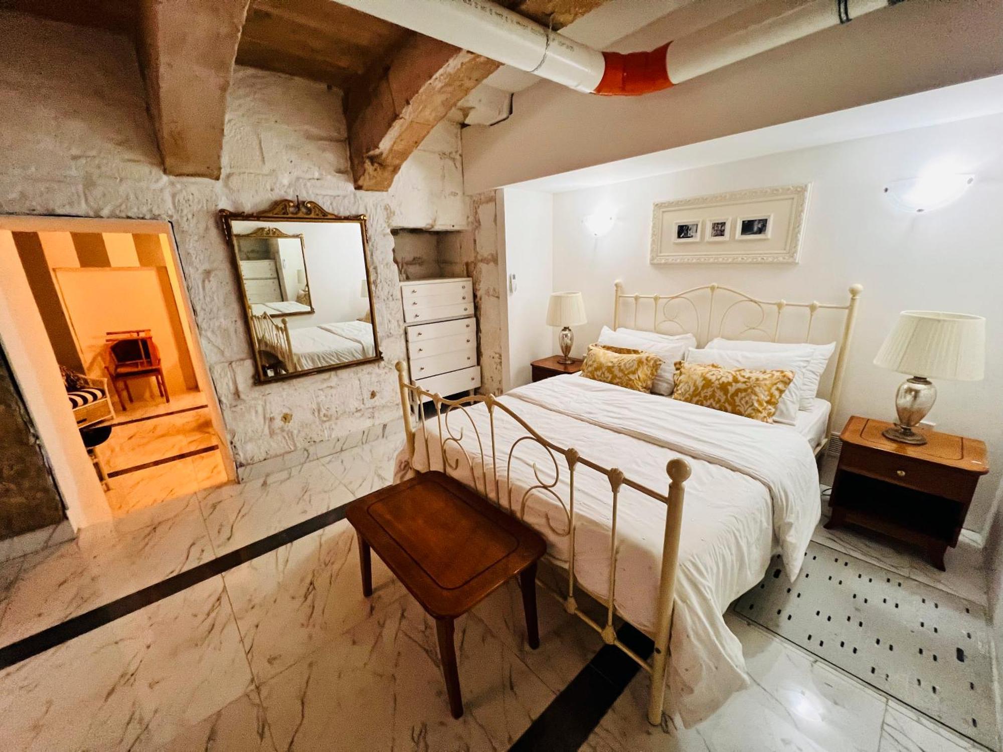 Appartement Charming Townhouse Prime Area La Valette Extérieur photo