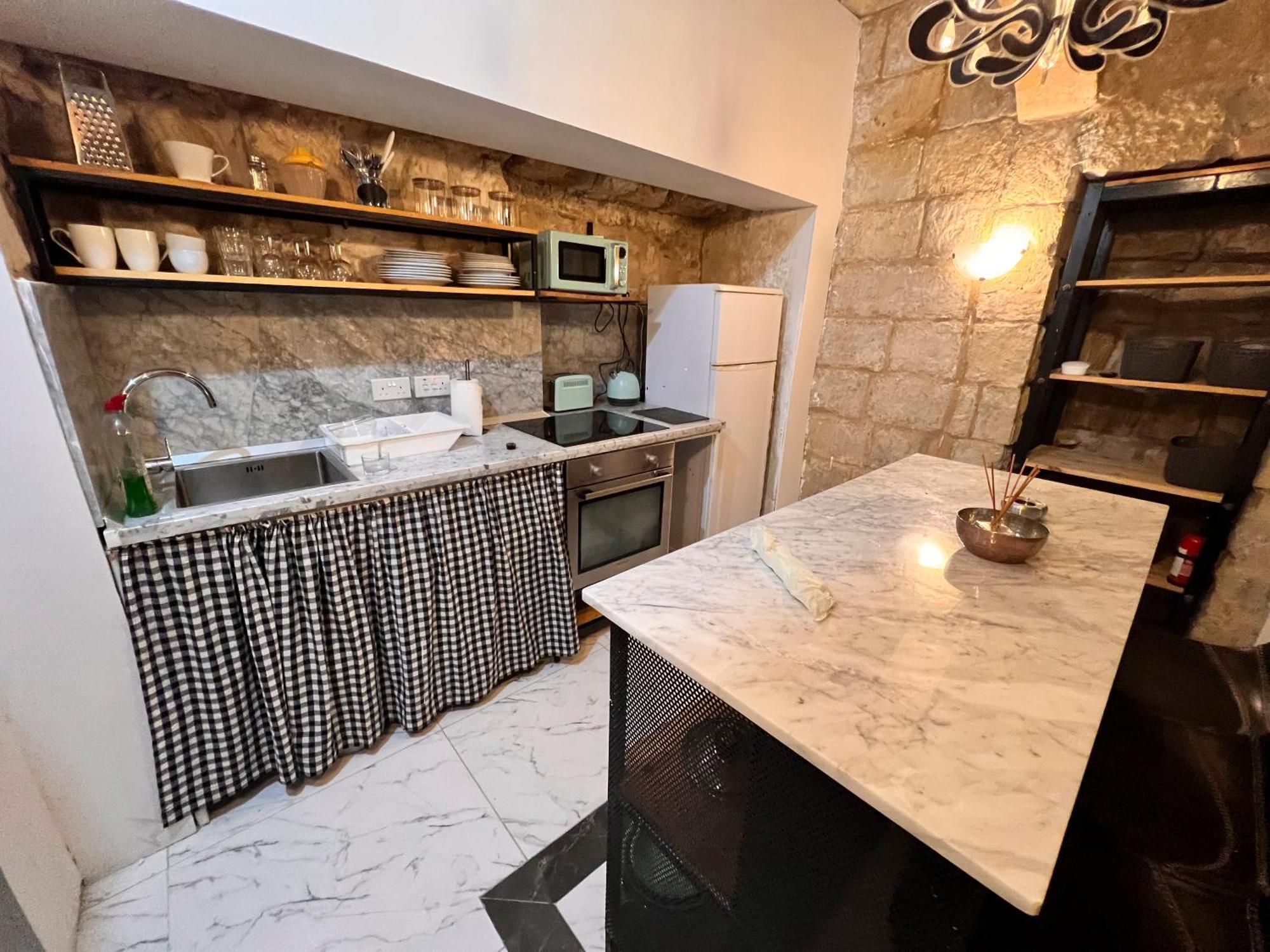 Appartement Charming Townhouse Prime Area La Valette Extérieur photo