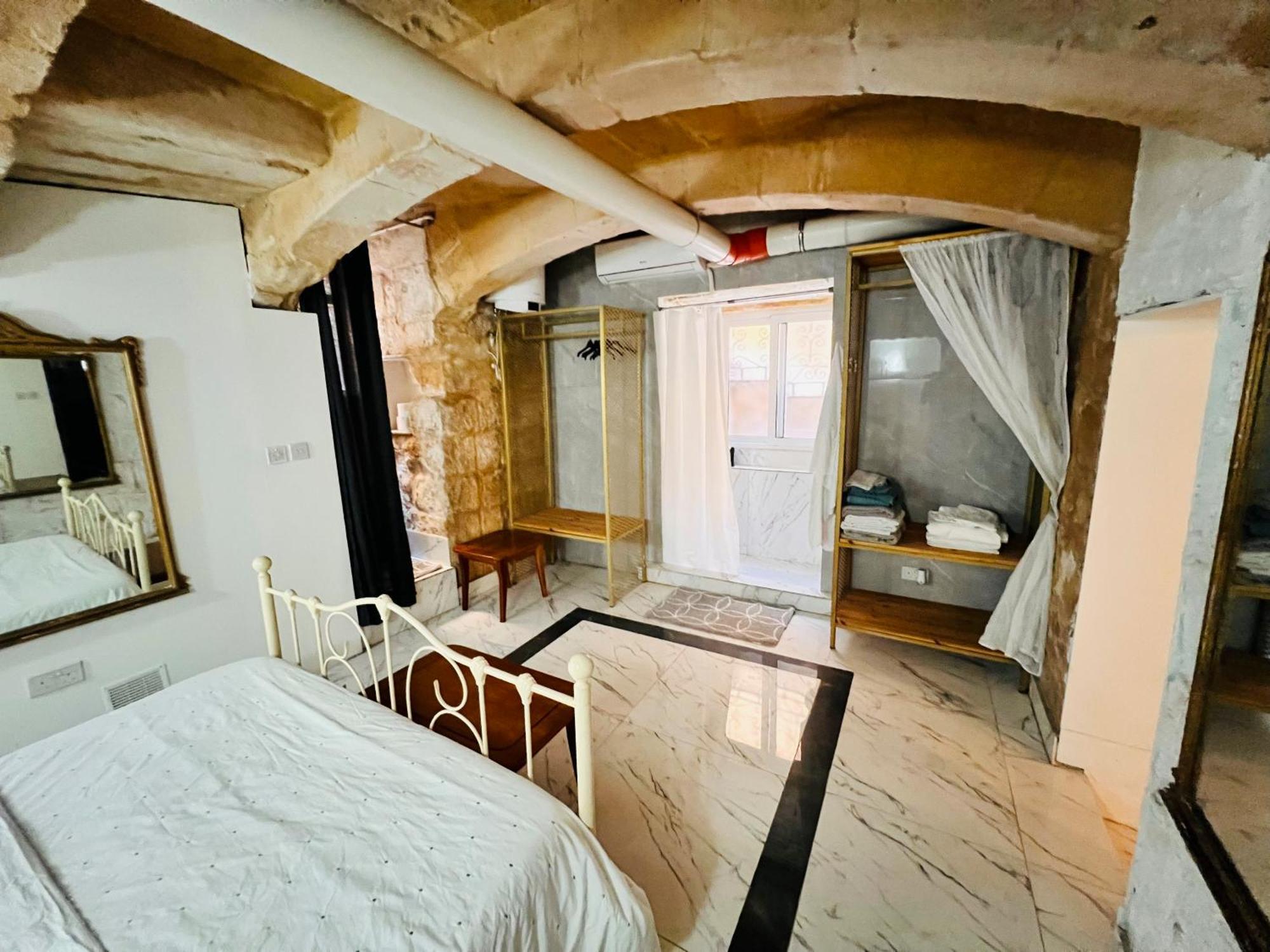 Appartement Charming Townhouse Prime Area La Valette Extérieur photo